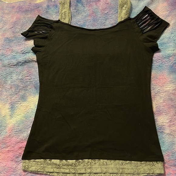 Size M - Picture 2 of 9